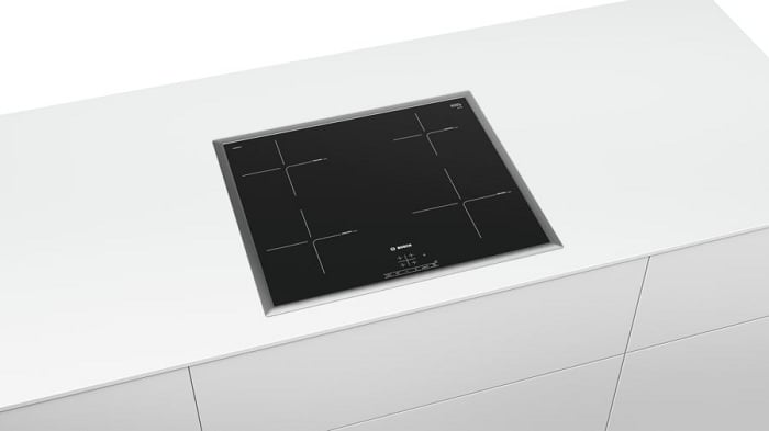 700-35 Bếp Từ Bosch PUE645BB1E được lắp âm bàn đá